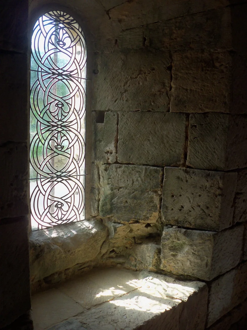 Abbaye de Bonnefont — juin 2014 — collage ou vue du travail